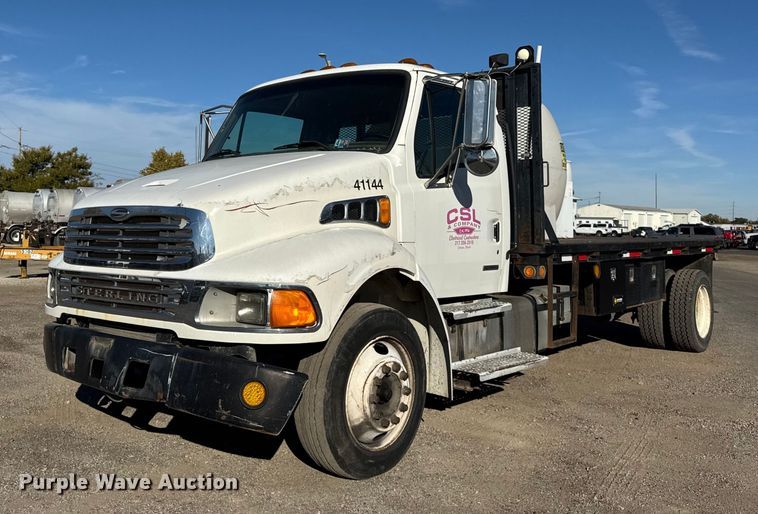 2001 Sterling Acterra M7500 flatbed truck - EF2289