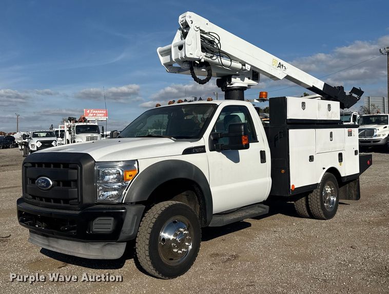 2011 Ford F450 Super Duty XL bucket truck - EG1764