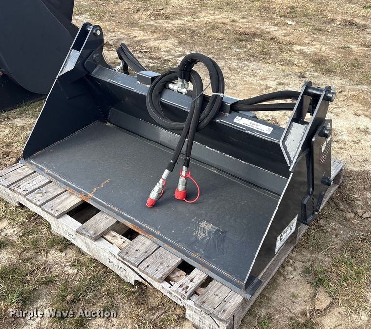 2028 Wolverine MCB-11-48W skid steer bucket - EG8287