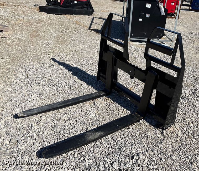 42" L skid steer forks - EJ7726