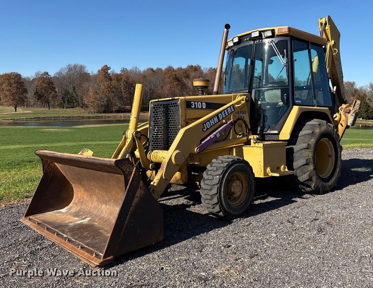 1996 John Deere 310D backhoe - EM6185