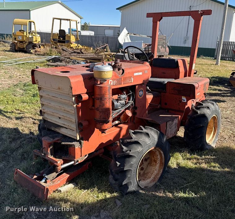 Ditch Witch R40 trencher - EP0965