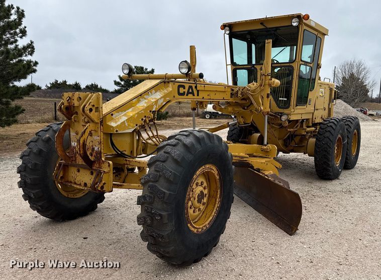 1989 Caterpillar 120G motor grader - EP2587