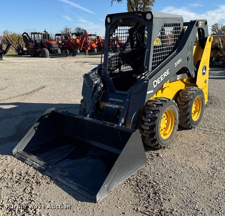 2017 John Deere 318G skid steer loader - ER0237