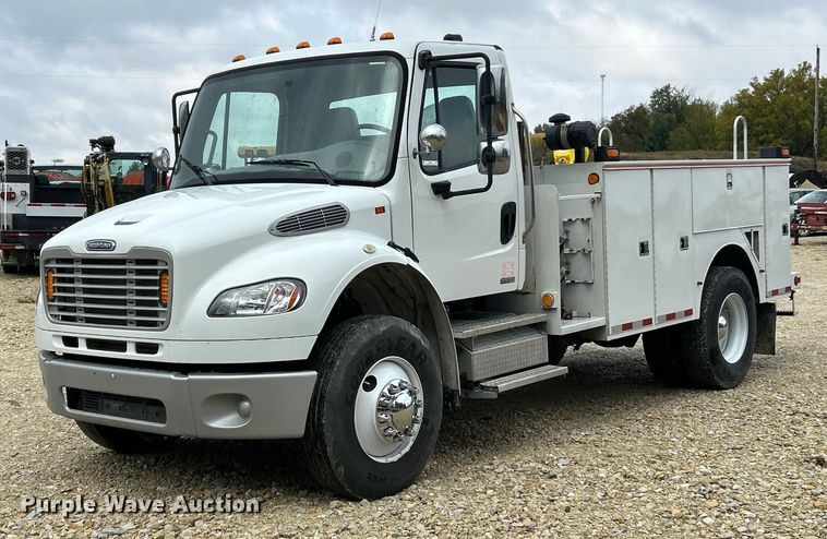 2009 Freightliner Business Class M2 utility / service truck - ET6573