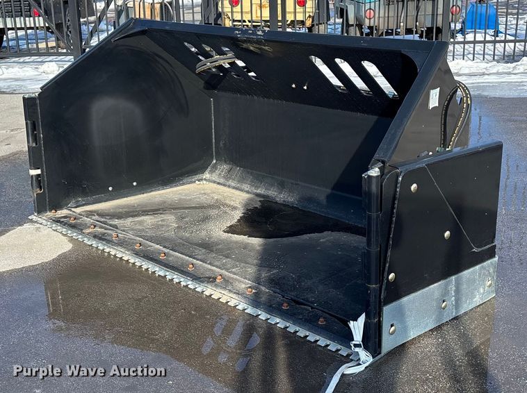 Landy SWB91 skid steer snow pusher - FG1514