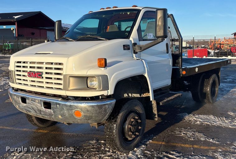 2007 GMC C5500 flatbed truck - FG1528