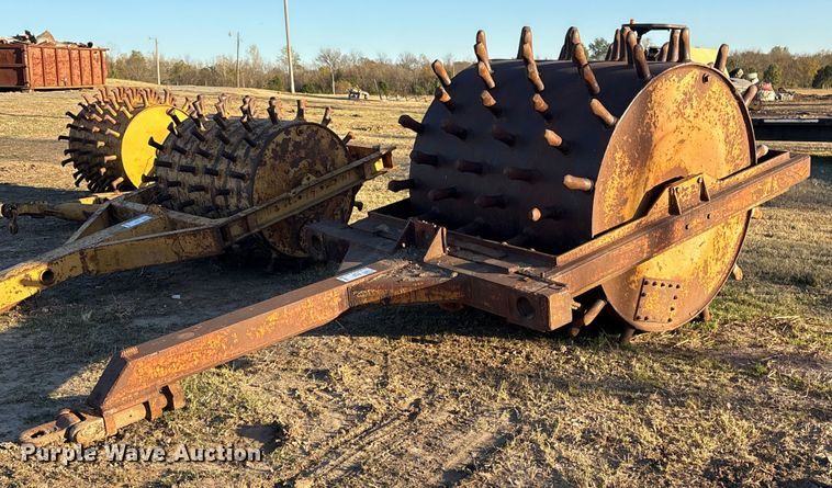 Single drum roller compactor - FI0043