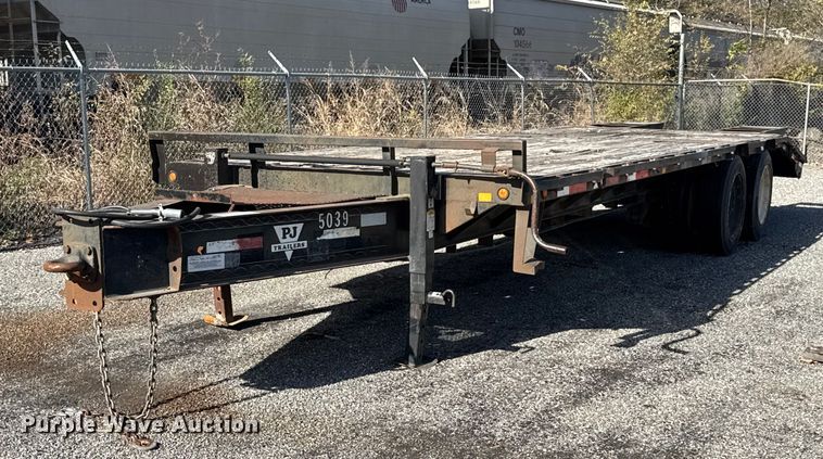 2003 PJ Trailers equipment trailer - FK0573