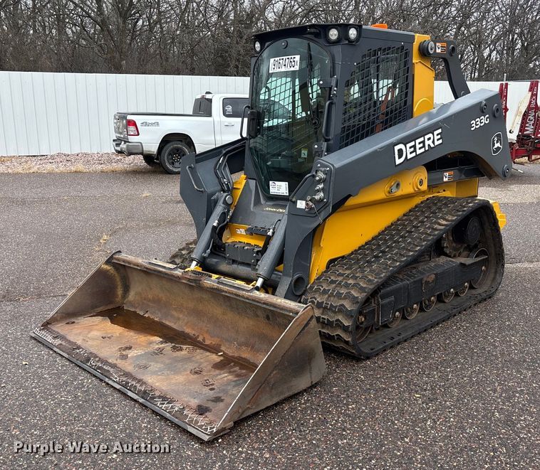2017 John Deere 333G tracked skid steer loader - YA1488
