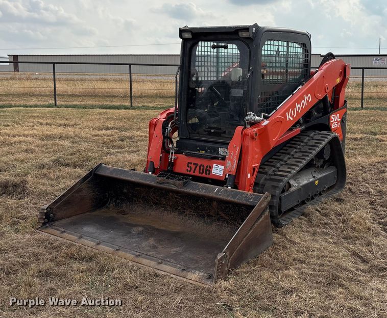 2021 Kubota SVL65-2 tracked skid steer loader - DU6502