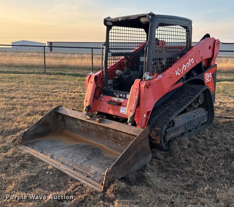 Kubota SVL75-2 tracked skid steer loader - DU6506