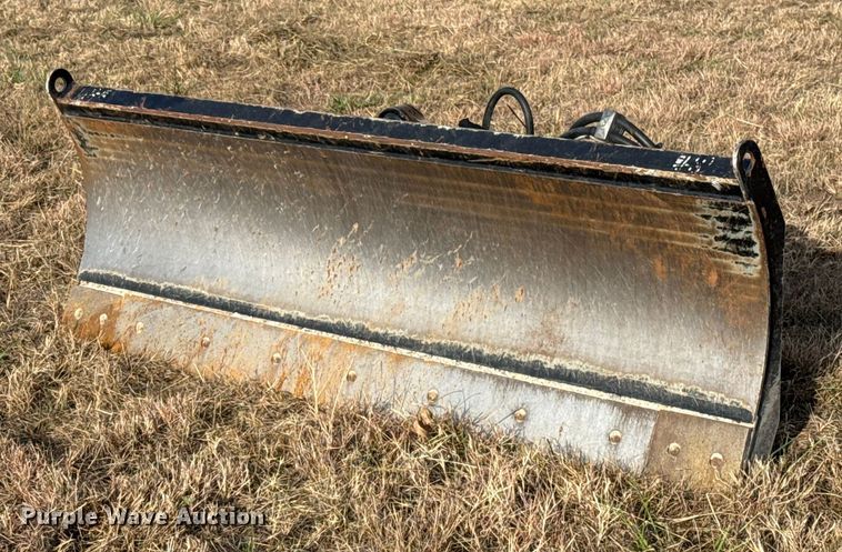 2020 Kubota DZ3084 skid steer dozer blade - DU6515