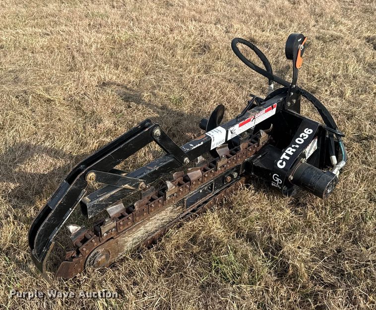 Kubota CTR1036 skid steer trencher - DU6530