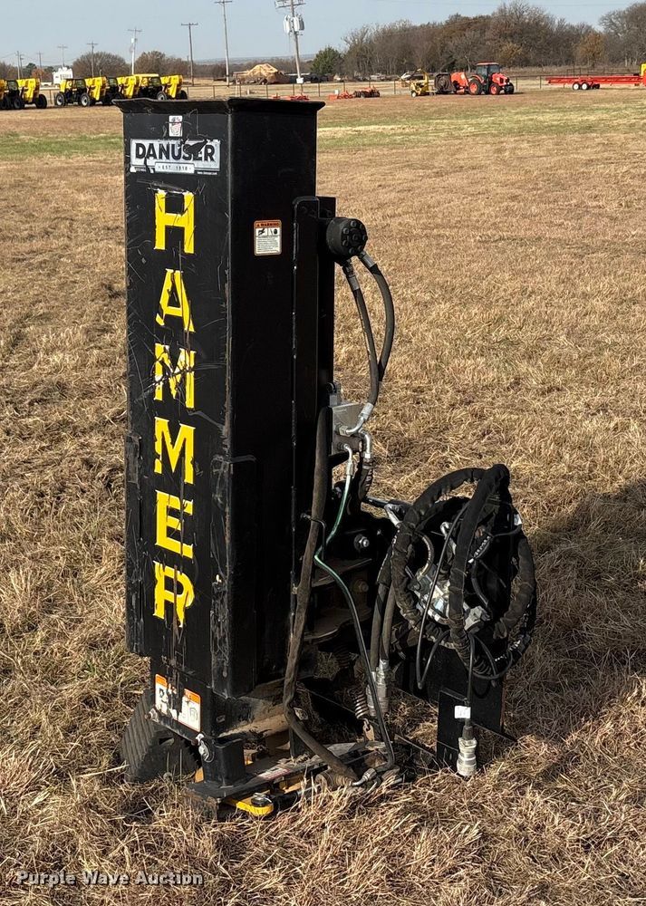 Danuser SM40 skid steer post driver - DU6534