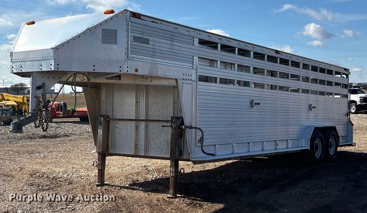 1992 Barrett livestock trailer - EA7794