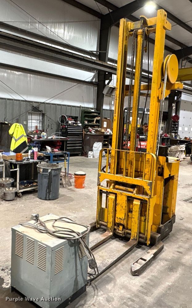 Raymond 20-R30TN order picker - EA7841