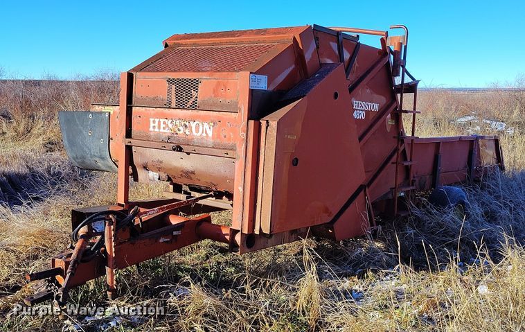 Hesston 4879 square bale processor - DT0779