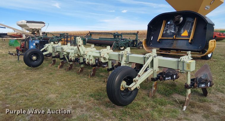 Orthman strip-till - DT4512