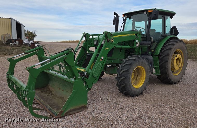 2018 John Deere 6120E MFWD tractor - DT4520