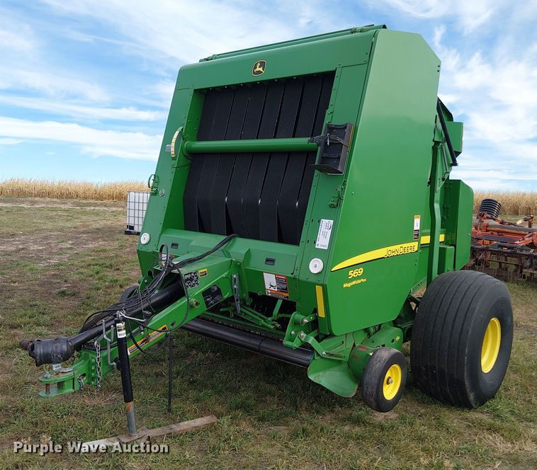 2015 John Deere 569 MegaWide Plus round baler - DT4523