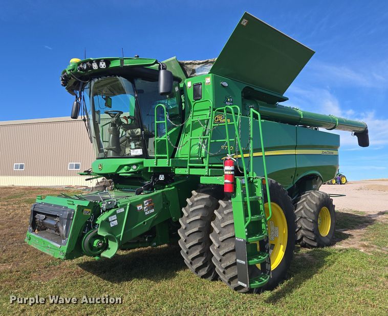 2022 John Deere S770 STS combine - DT4550