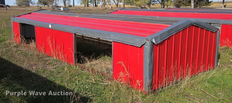 Ashby Manufacturing calf shelter - DT4566