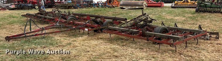  30' W field cultivator - DT4666