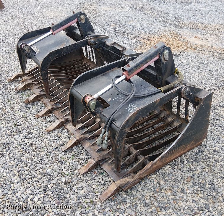 Skid steer rock grapple bucket - DT4698