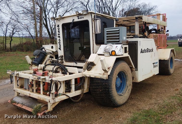 Trebro AutoStack sod harvester - DT4706