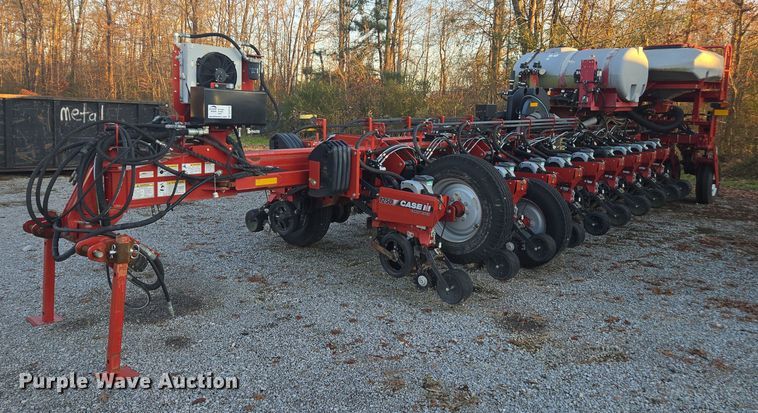 2013 Case IH 1250 Early Riser no-till planter - DU2570