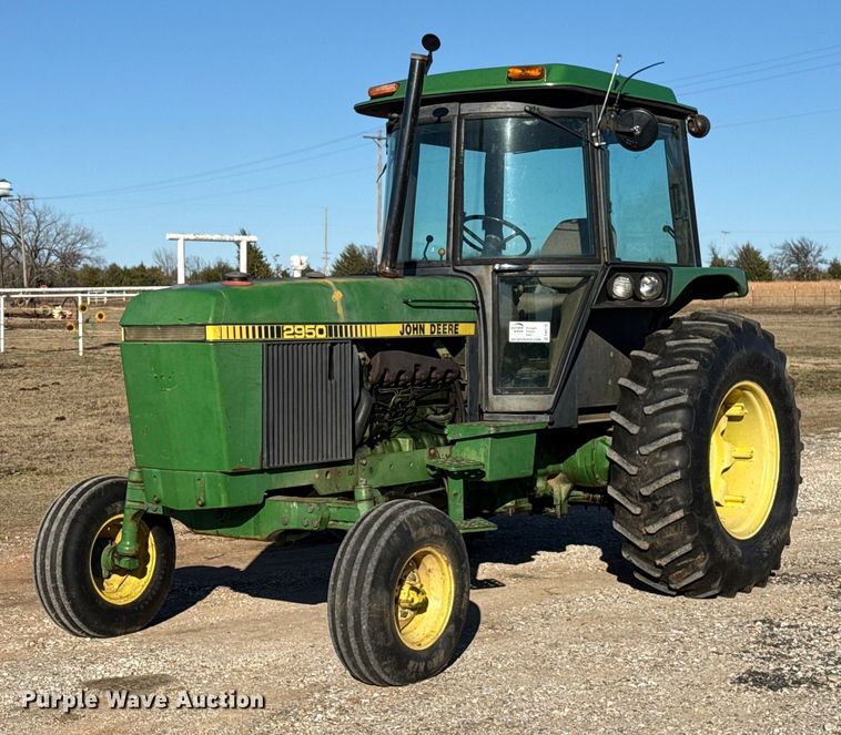 1983 John Deere 2950 tractor - DW5192