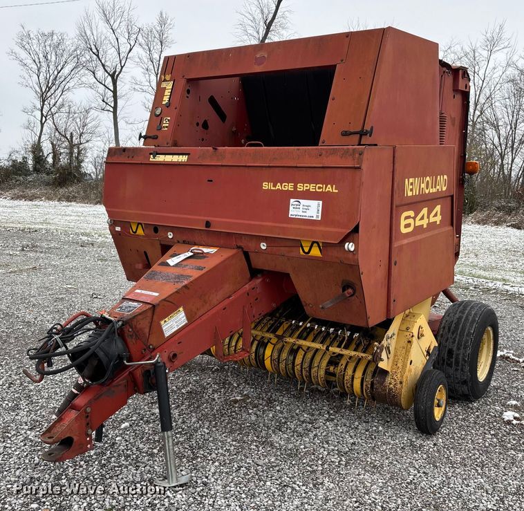 1996 New Holland 644 Silage Special round baler - DW7331
