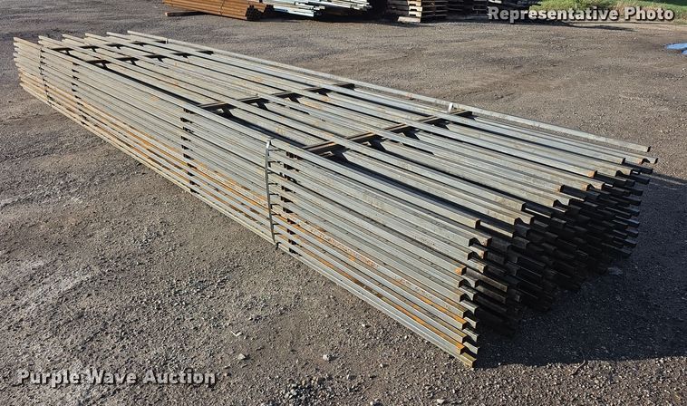 (20) fence panels - DZ3598