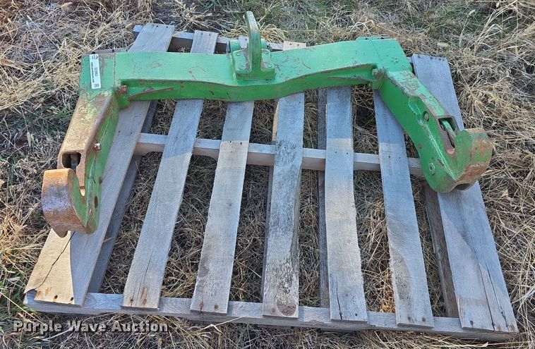John Deere quick attach - DZ3663