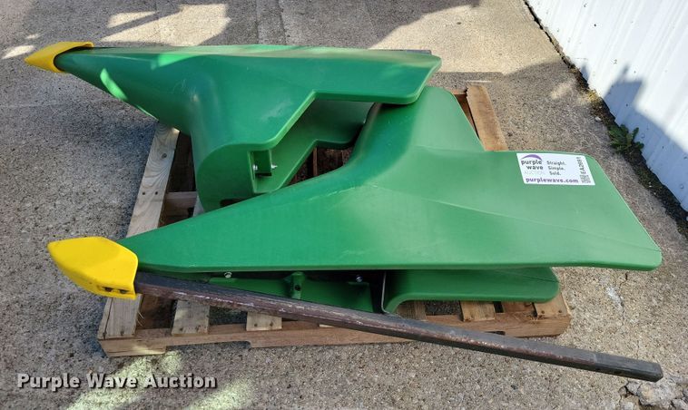 (2) John Deere bean snouts - EA2691