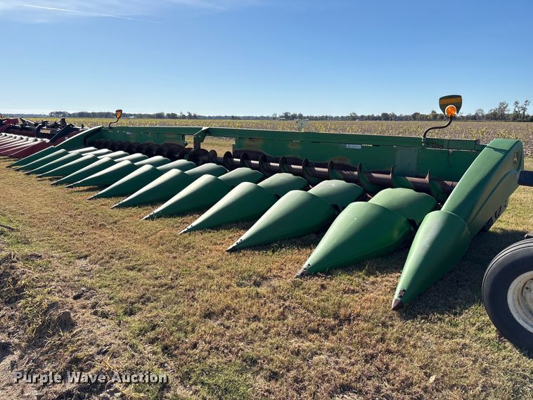 Clarke 7071236 corn head - EA7068