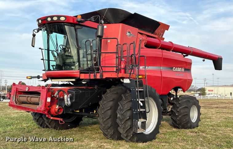 2007 Case IH 8010 Axial-Flow RWA combine - EA7128