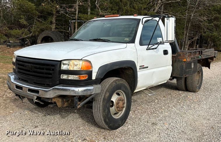 2005 GMC Sierra 3500 bale bed pickup truck - ED2443