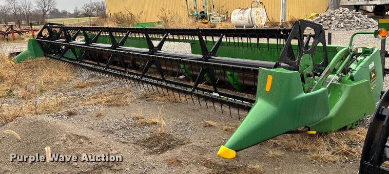 2001 John Deere 930F flex head - EM0061