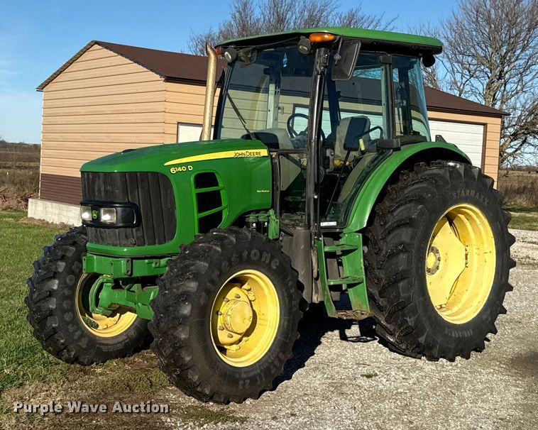 John Deere 6140D MFWD tractor - EN0111
