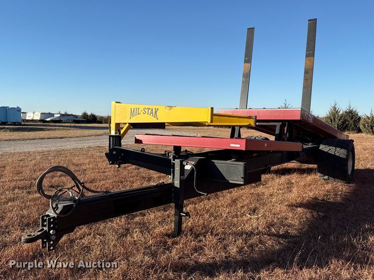 Mil-Stak PT/2150T bale stacker - EP2527