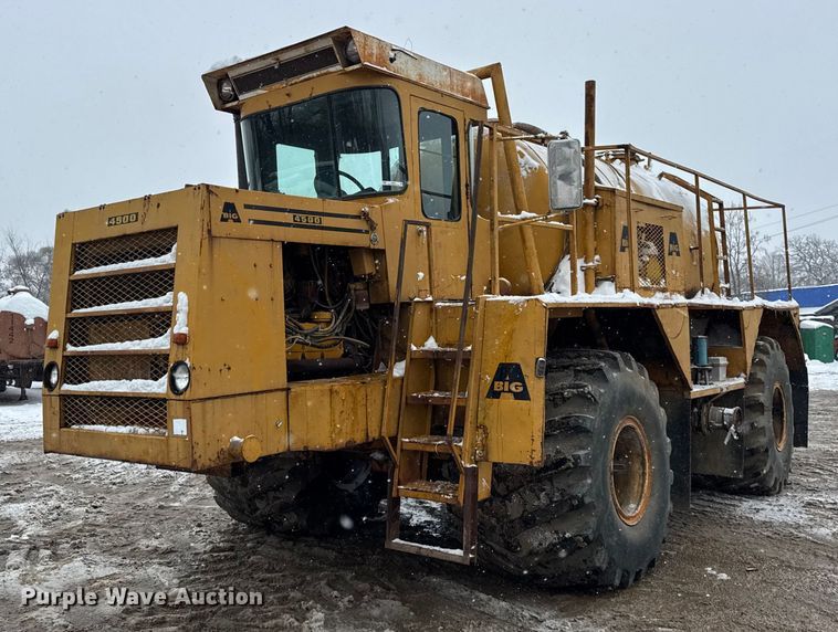 Big A 4500 applicator truck - ER0314