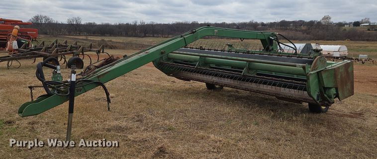 John Deere 240 swather / windrower - ET5336