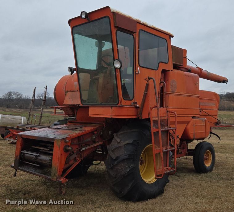 Massey Ferguson 510 combine - ET5341