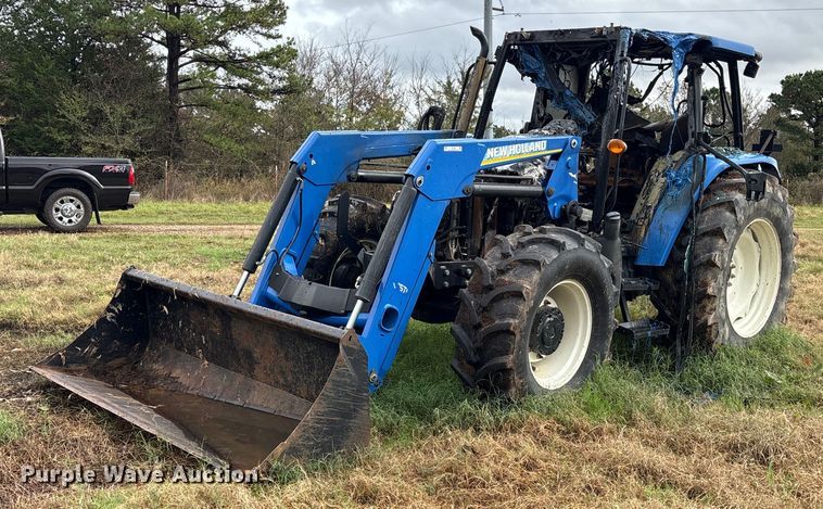 2012 New Holland T5060 MFWD tractor - ET7329