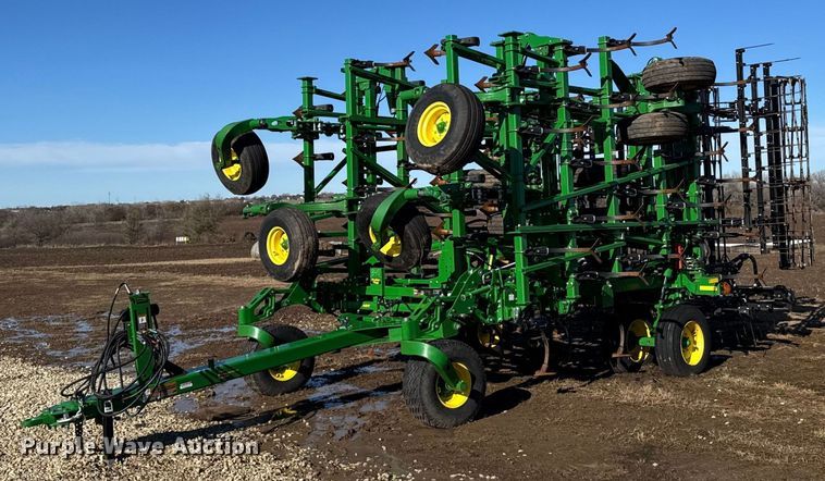 2022 John Deere 2230FH field cultivator - EU6427