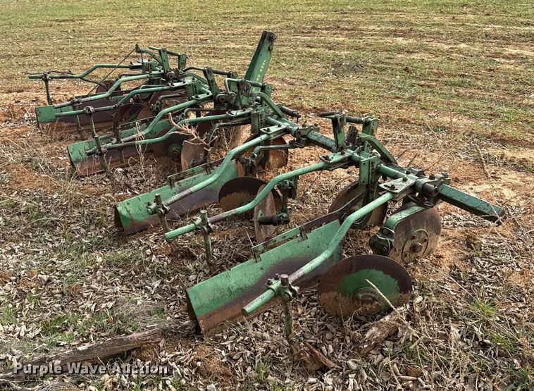 John Deere row crop cultivator - EU6479