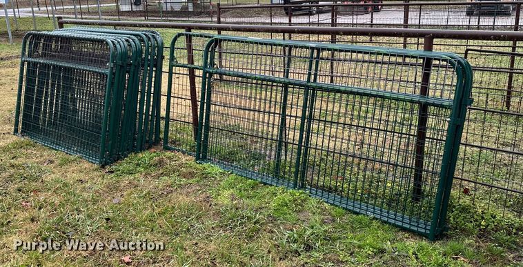 (15) fence panels - EV3377