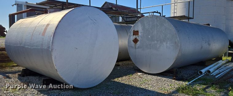 (3) fuel tanks and pumps - EV4505